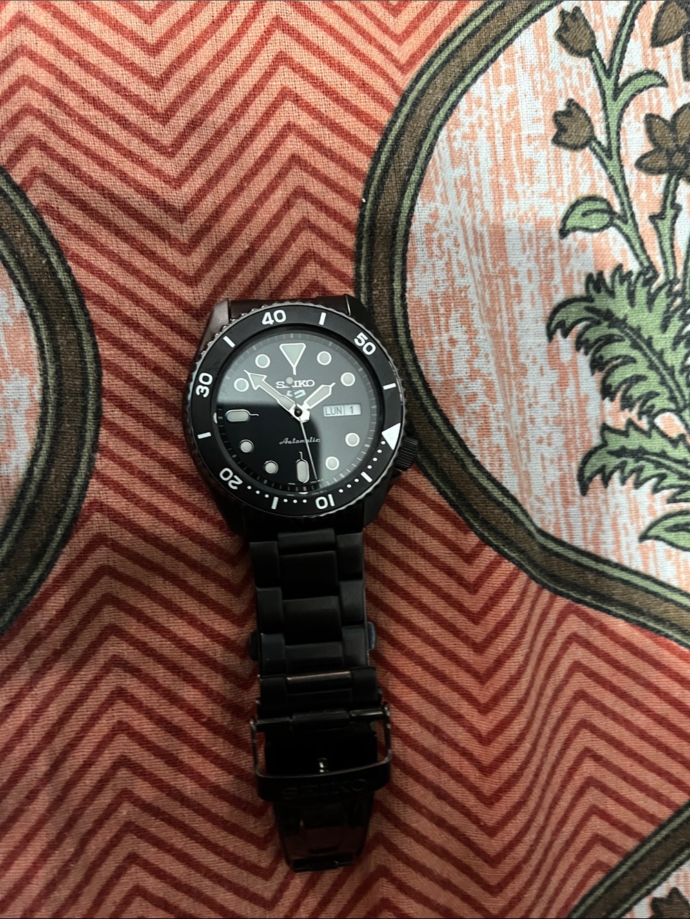 Seiko Black Stainless Steel Diver-Style Watch